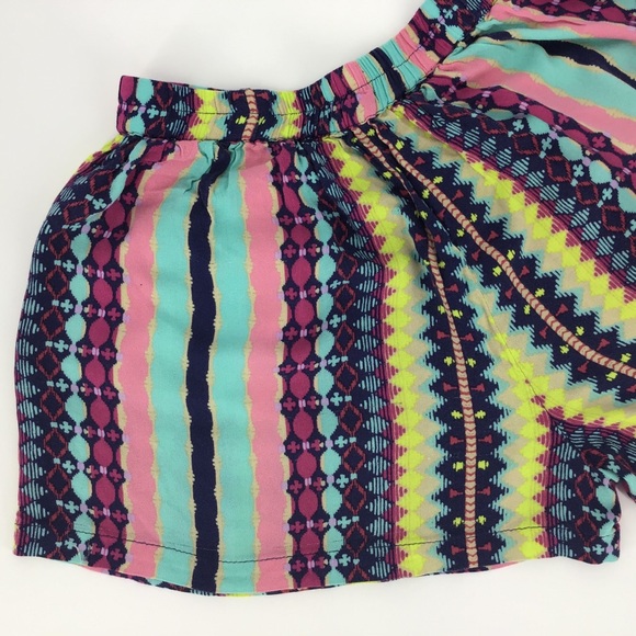 2/$25 Jessica Simpson Girls Striped Shorts, Med. (10/12) - Picture 11 of 15